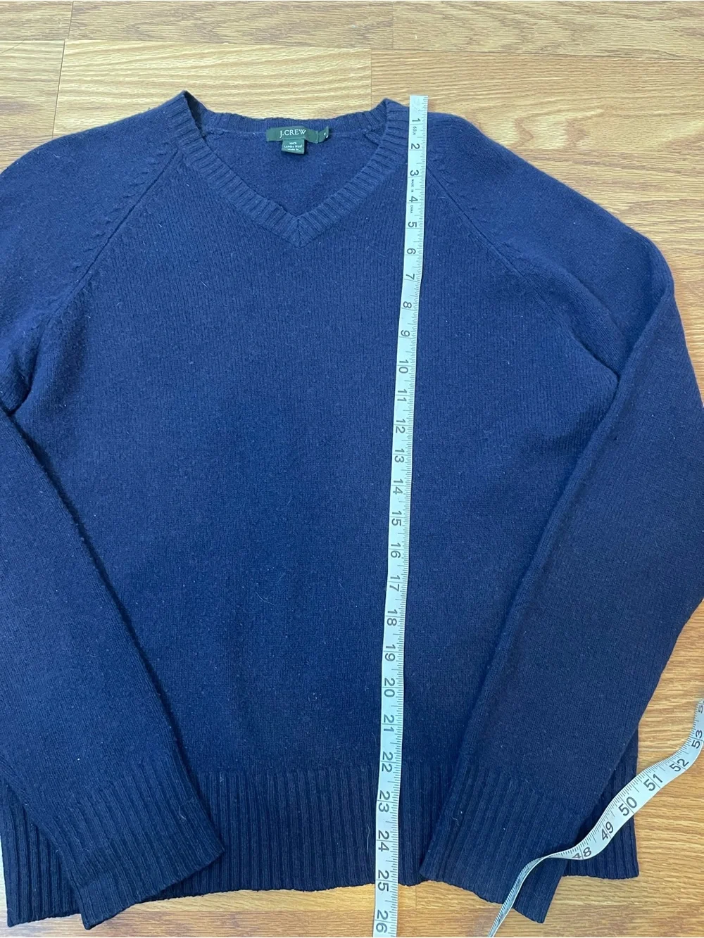 Vintage J. Crew 100% Lambs Wool V-neck sweater size S